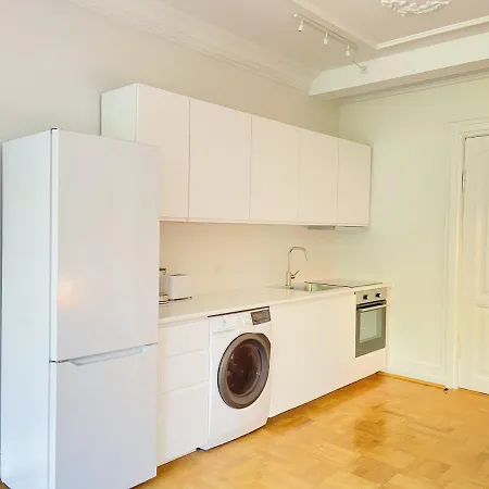 Aday - Mansion - With Terrace And Garden Apartment Aalborg