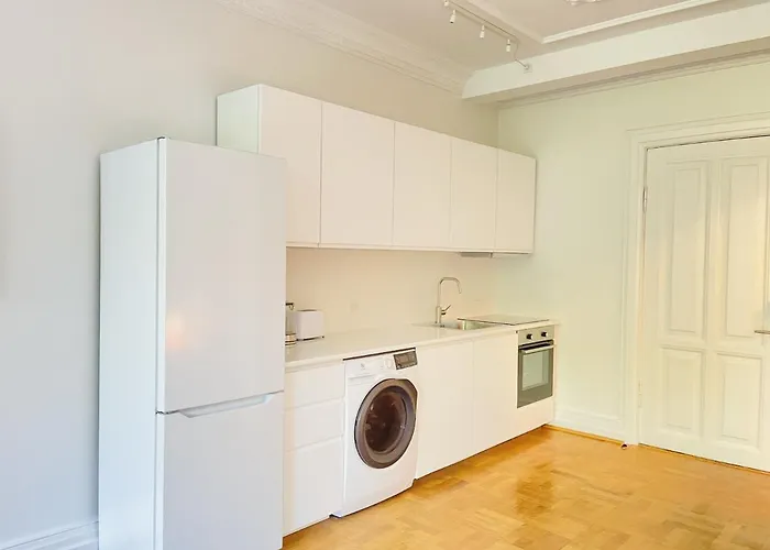 Aday - Mansion - With Terrace And Garden Apartment Aalborg