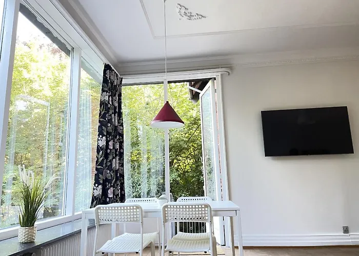 Aday - Mansion - With Terrace And Garden * Aalborg